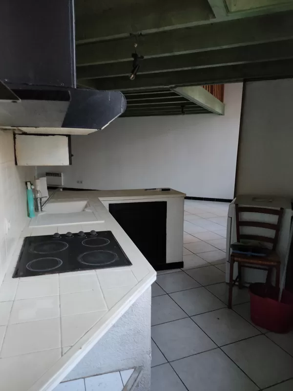 1er étage, cuisine devenue une chambre
