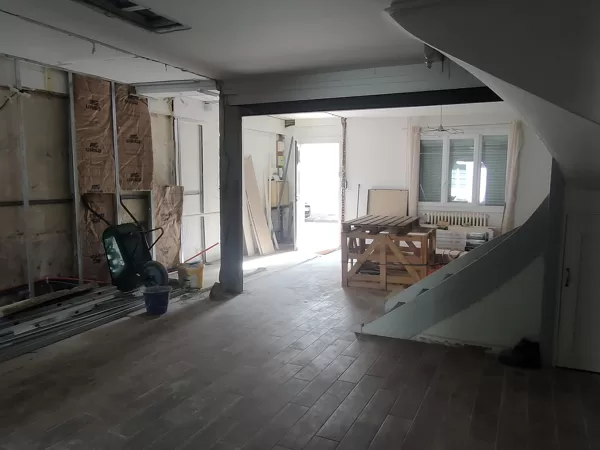 Démolition du couloir de l'entrée